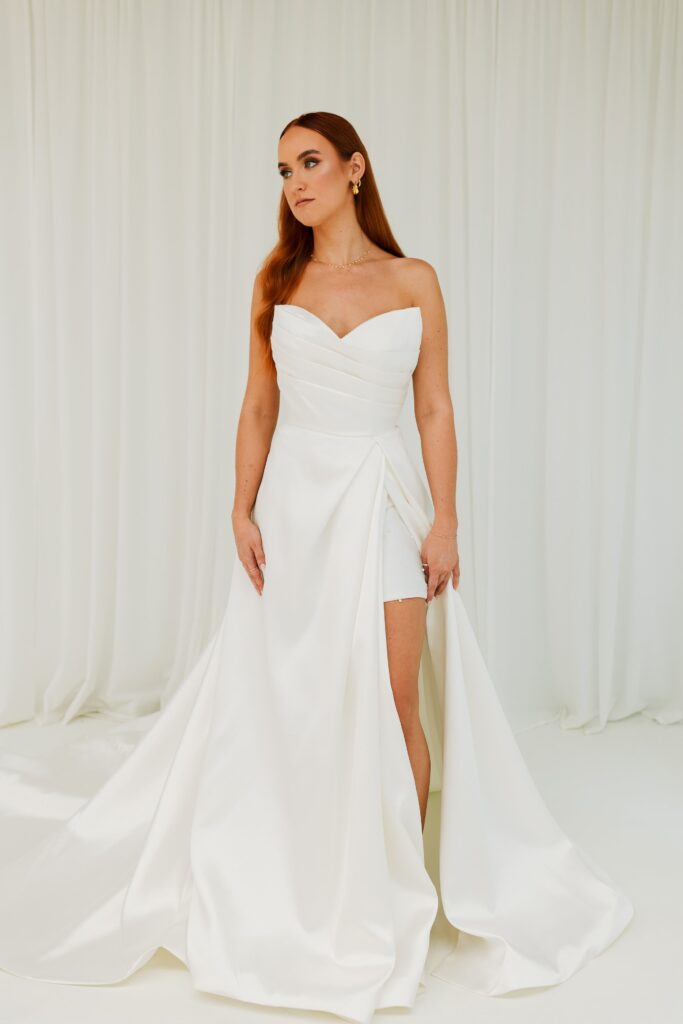 Naomi - Delilah Belle Bridal