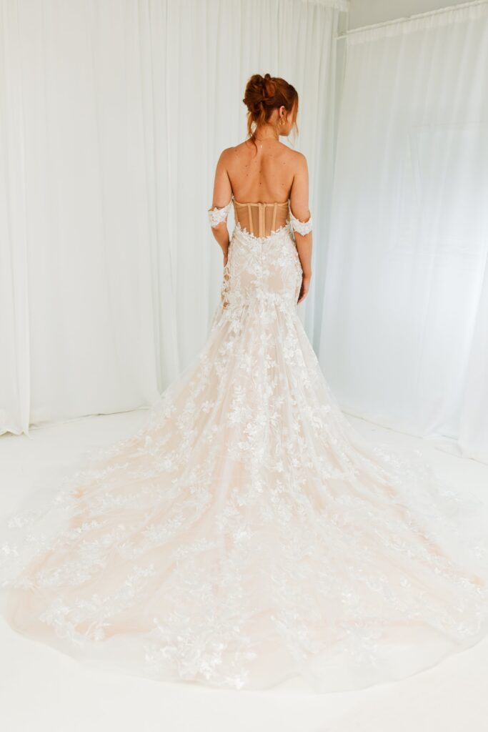 Willow - Delilah Belle Bridal