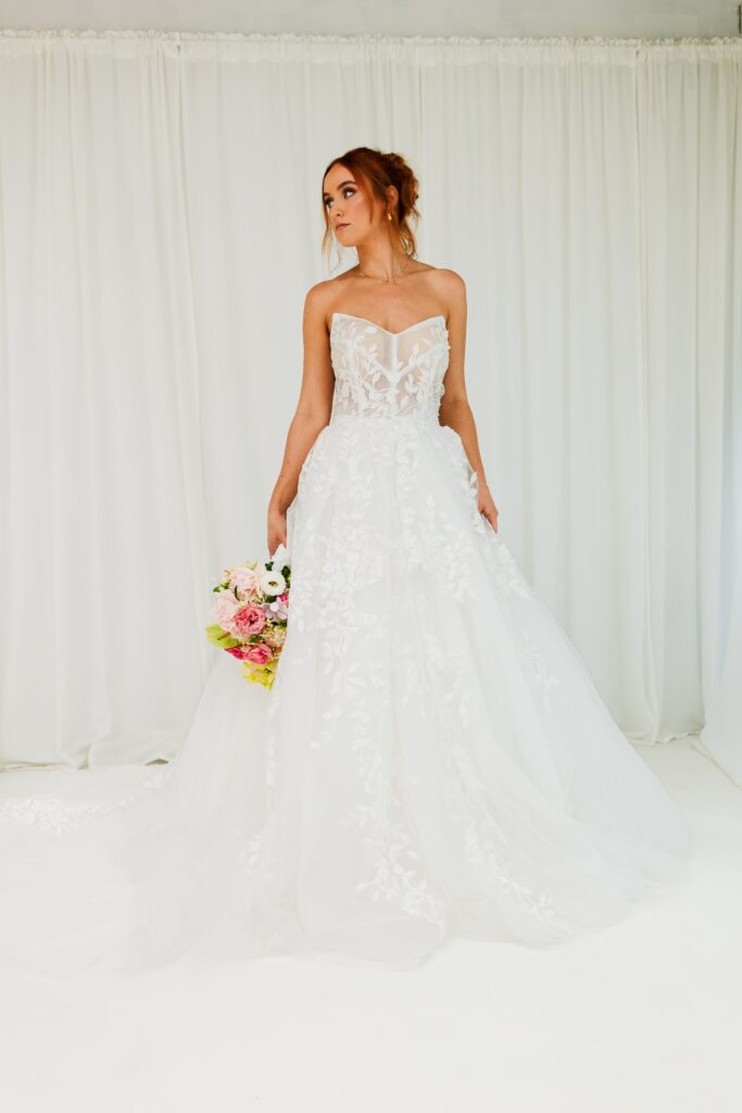 Ivy - Delilah Belle Bridal