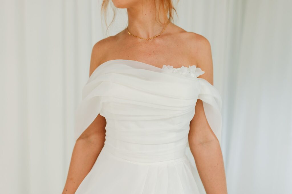 Clara - Delilah Belle Bridal