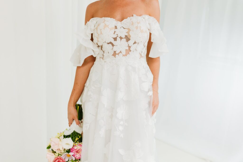 Betty - Delilah Belle Bridal